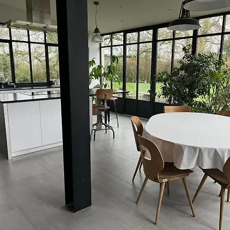 Maison De Caractère Hébergement de vacances Ballon-Saint-Mars